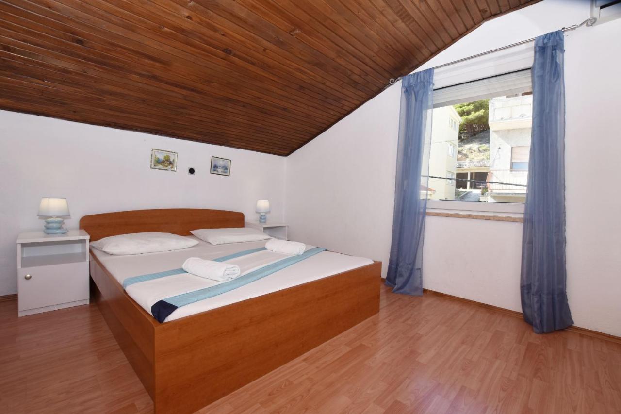 Apartments Ana 奥米什 外观 照片